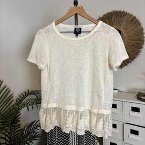 bobeau ivory floral lace peplum slub knit short sleeve top shirt medium petite